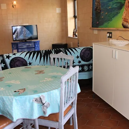 Apartamento Casa Beluga 3 *